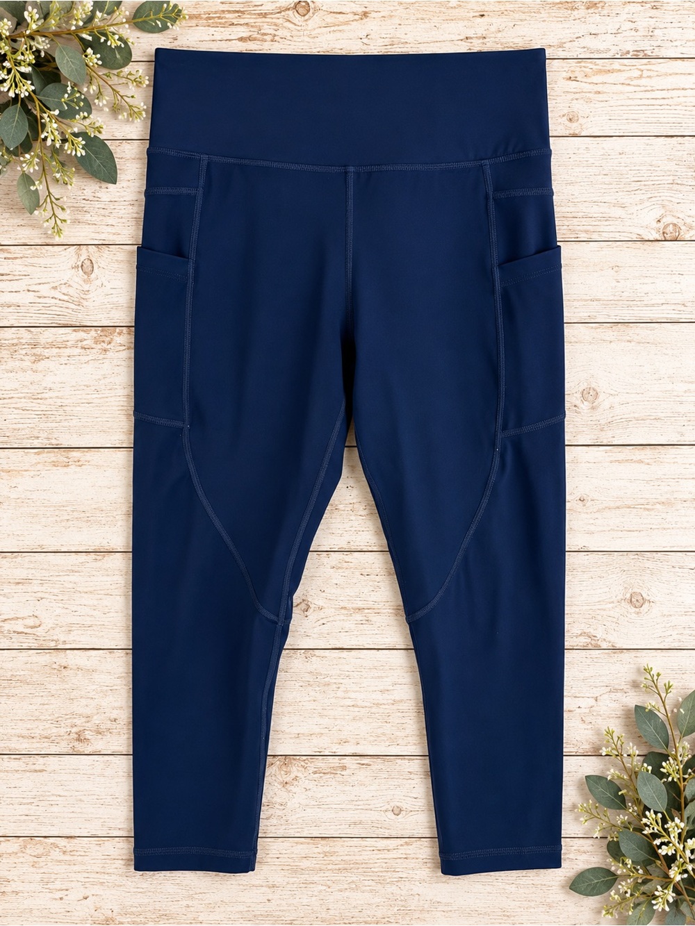 Zyia Active Girls Navy Blue High-Waisted Capri Leggings with Pockets